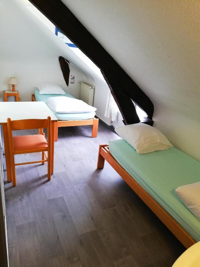 Auberge De Jeunesse Hi Pontivy Exteriör bild