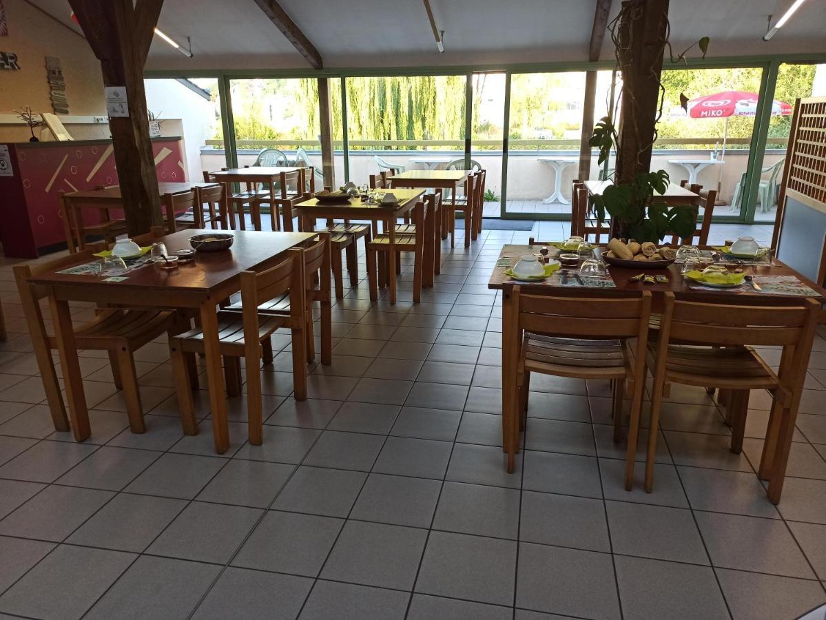 Auberge De Jeunesse Hi Pontivy Exteriör bild