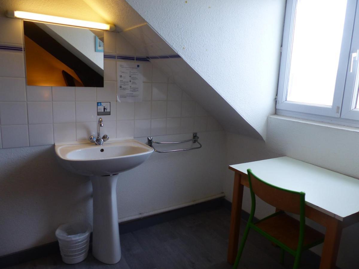 Auberge De Jeunesse Hi Pontivy Exteriör bild