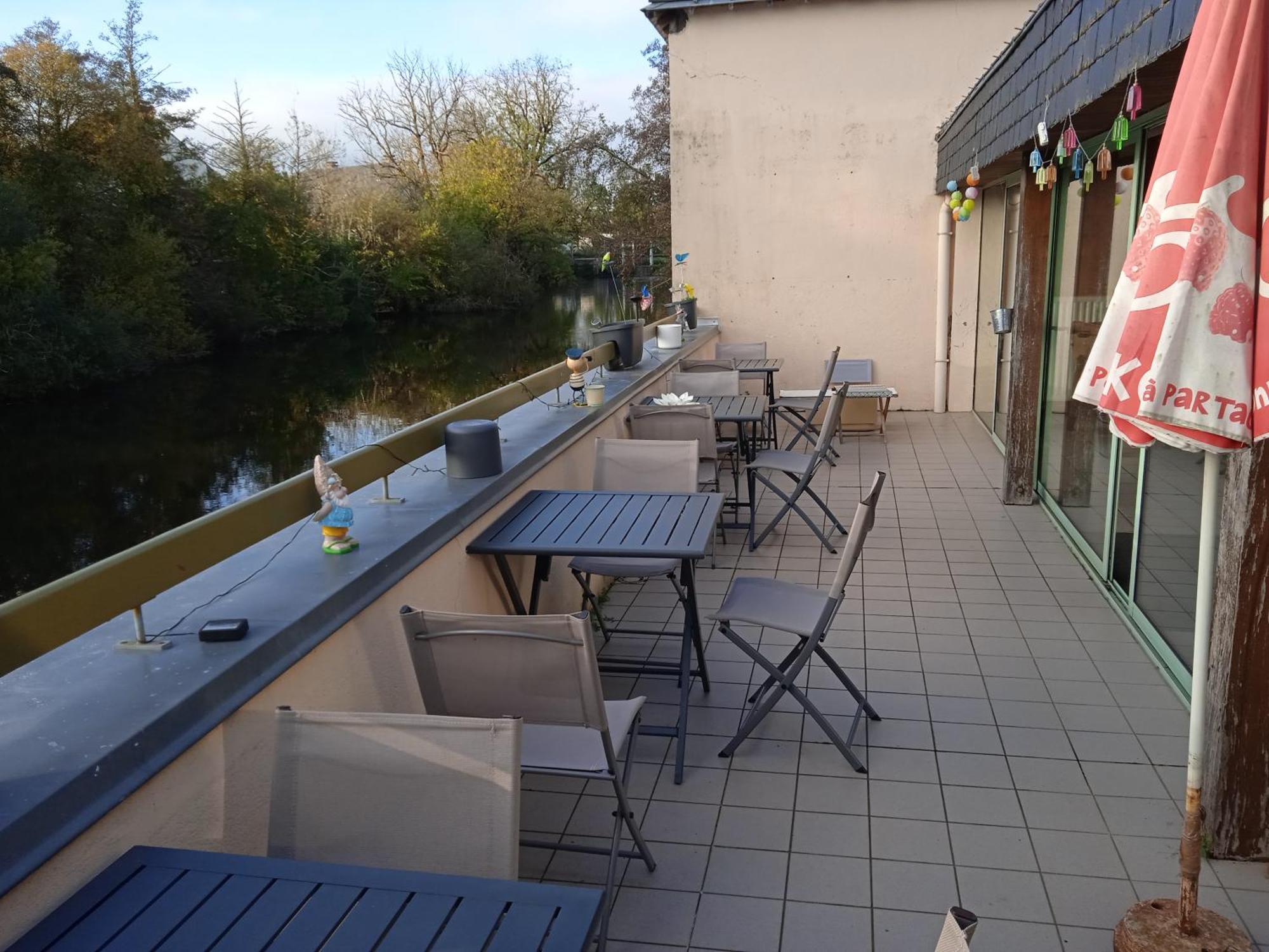 Auberge De Jeunesse Hi Pontivy Exteriör bild