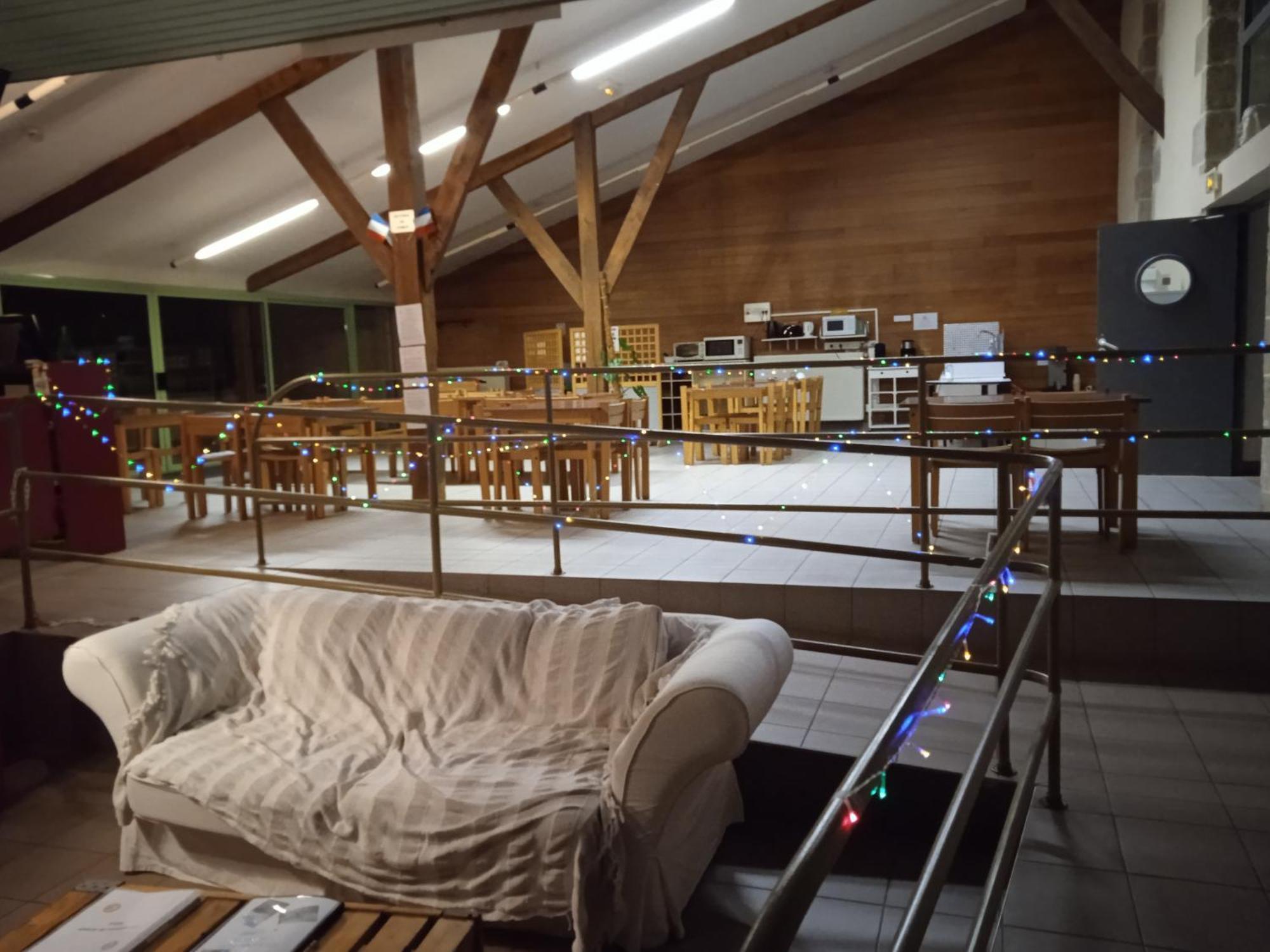 Auberge De Jeunesse Hi Pontivy Exteriör bild